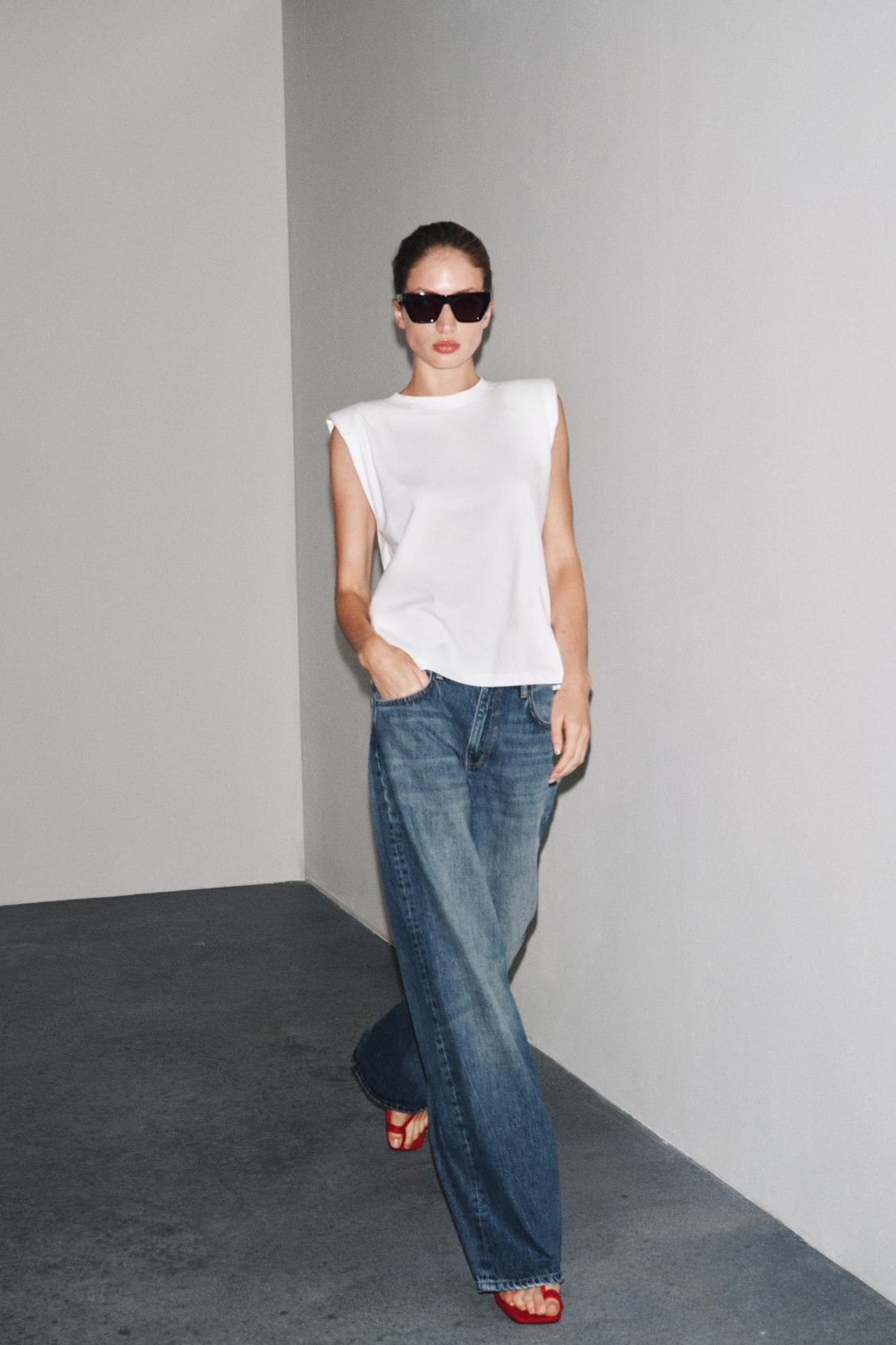 Los jeans ZW Collection Wide Leg de tiro bajo de Zara