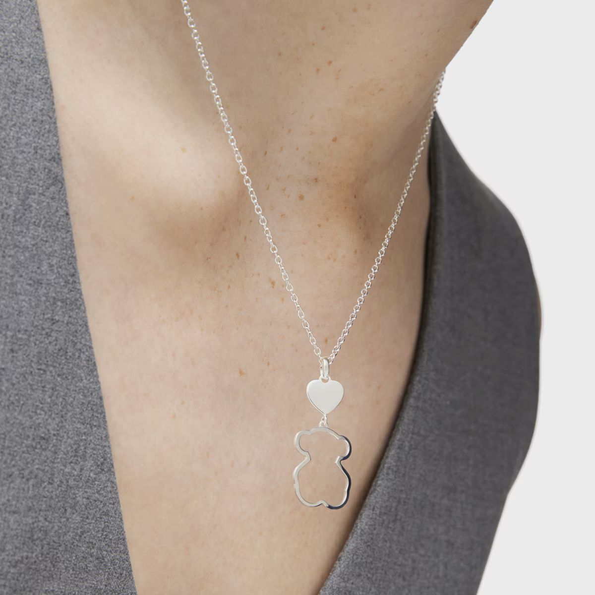Collar de plata motivo oso New Silueta de Tous