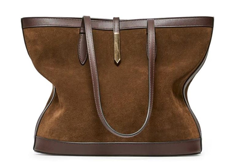 Bolso de piel con aplique