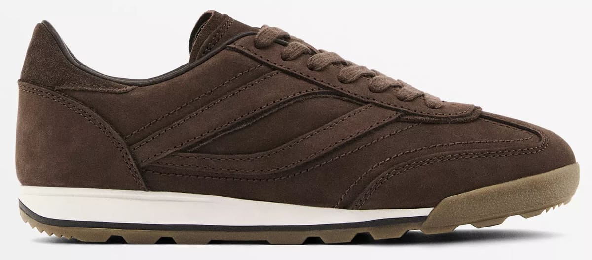 Nuevas zapatillas deportivas de piel monocolor de Massimo Dutti