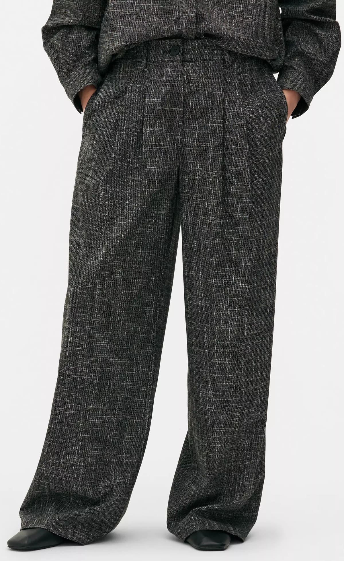 Pantalones de satén de pernera ancha de The Edit en Primark