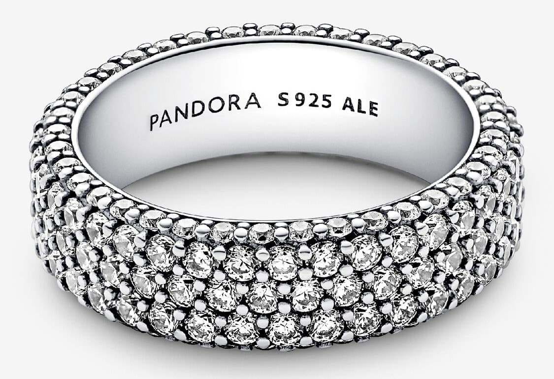 Anillo Fila Triple en Pavé de Pandora Timeless de Pandora