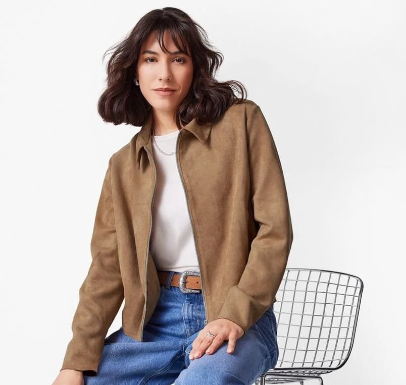 Cazadora de terciopelo, Esmara