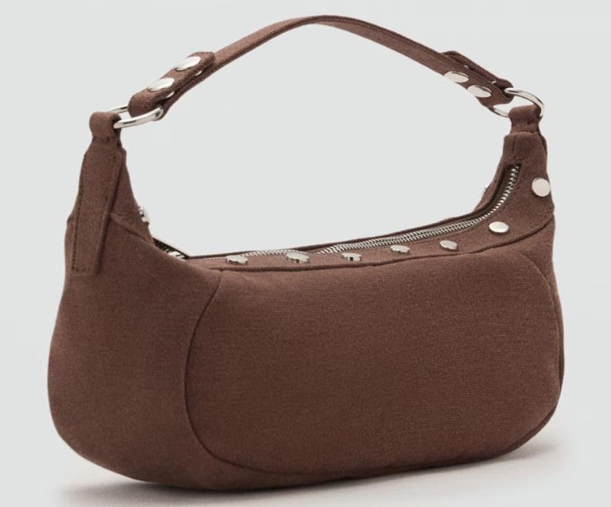 Bolso de hombro con tachuelas