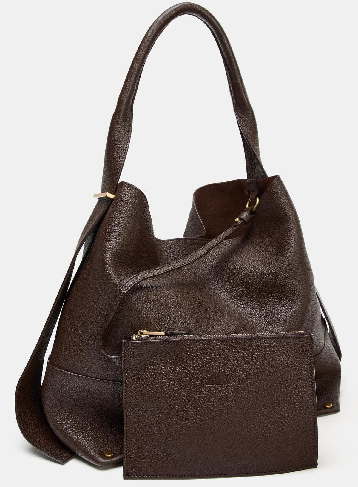 El nuevo bolso de piel maxi saca de Zara