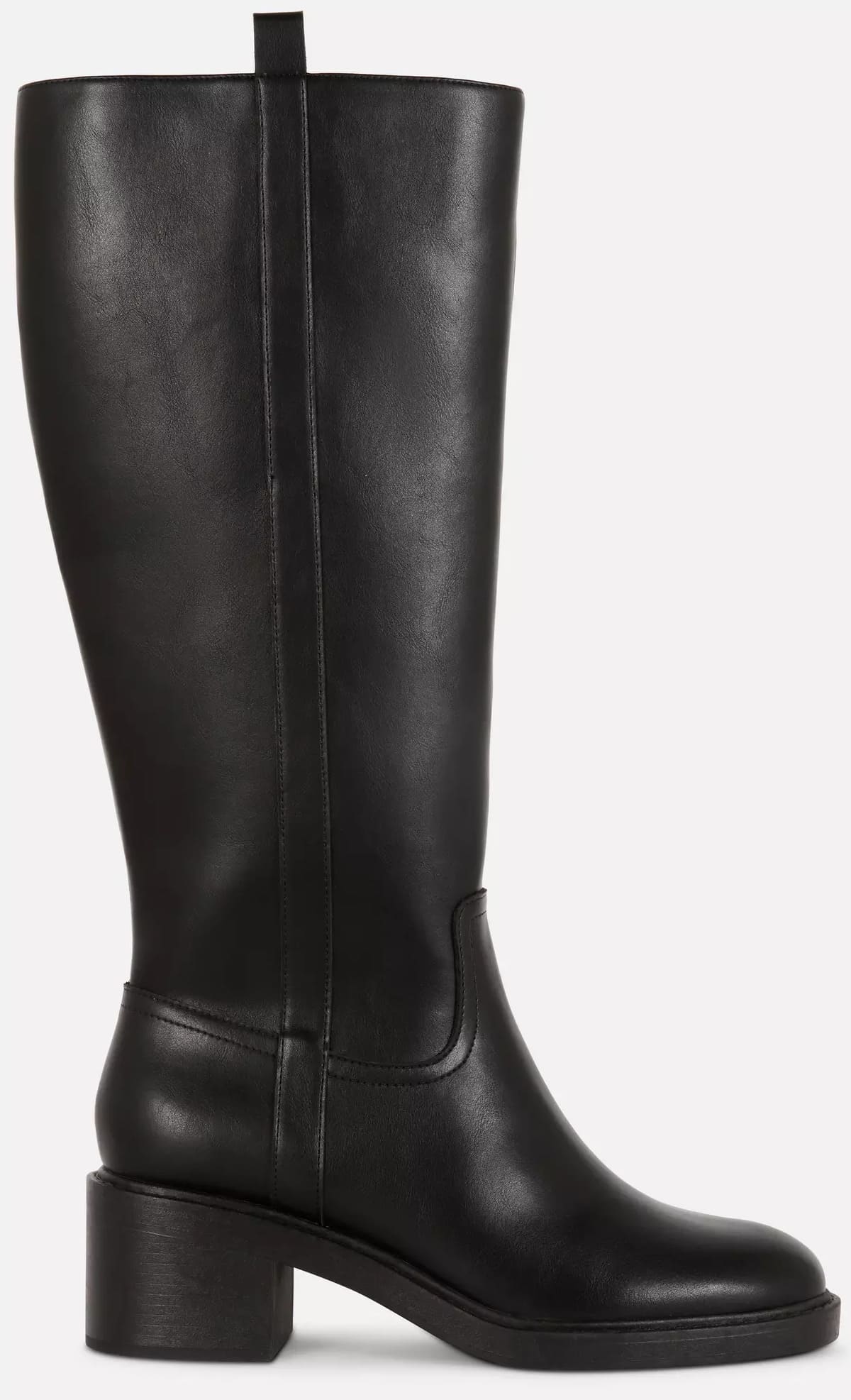 Las nuevas botas altas de piel sintética Rita Ora de Primark