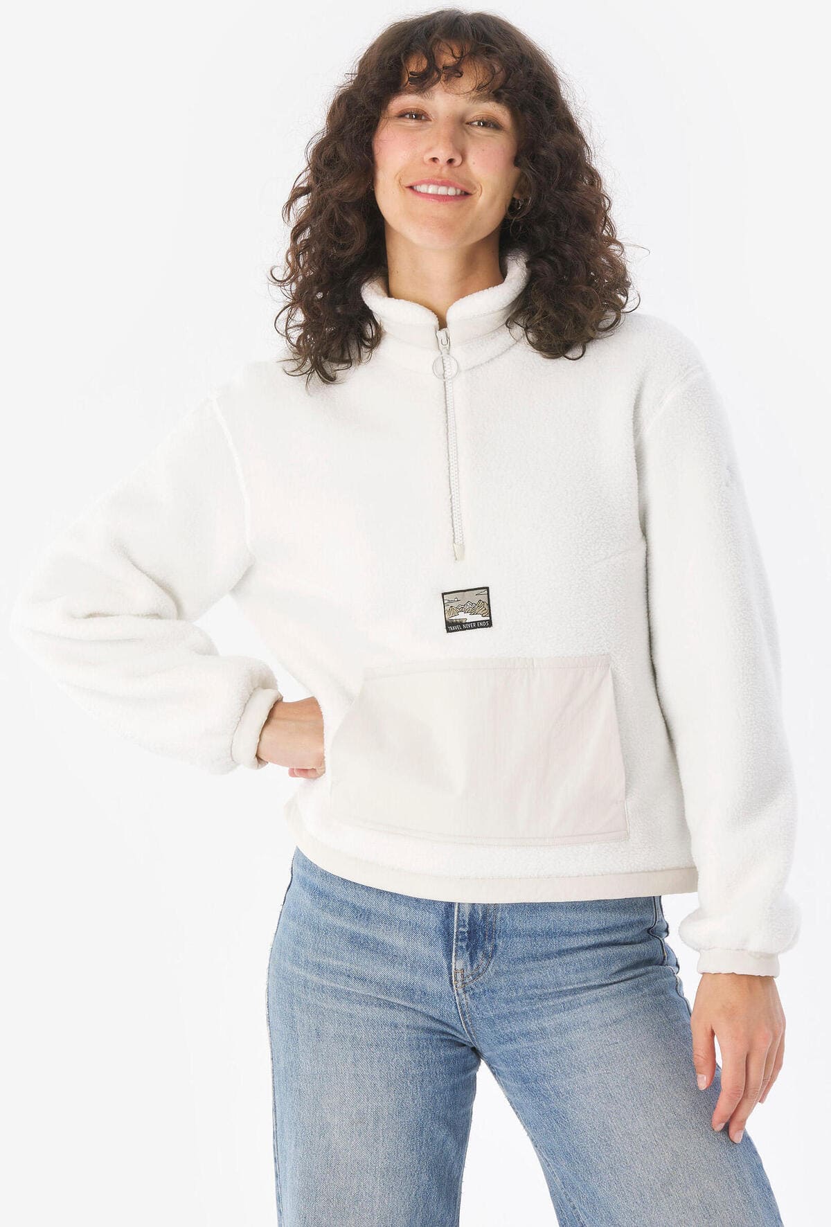 La nueva sudadera polar Quechua MH100 en color beige de Decathlon