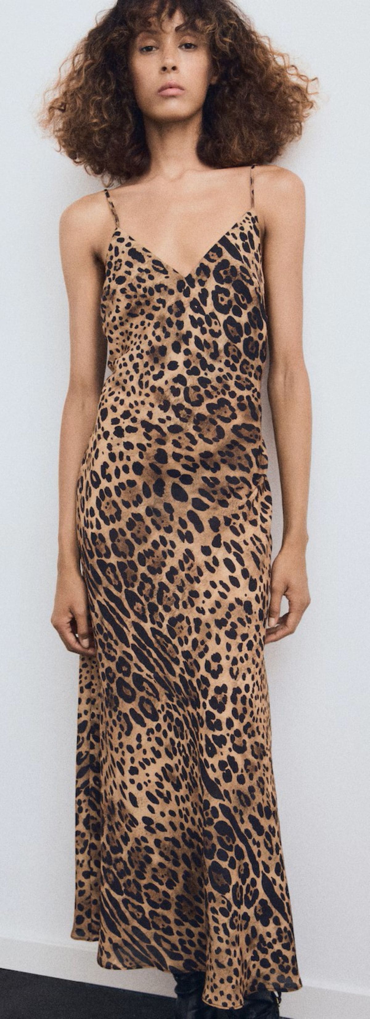 Vestido leopardo espalda abierta de Mango