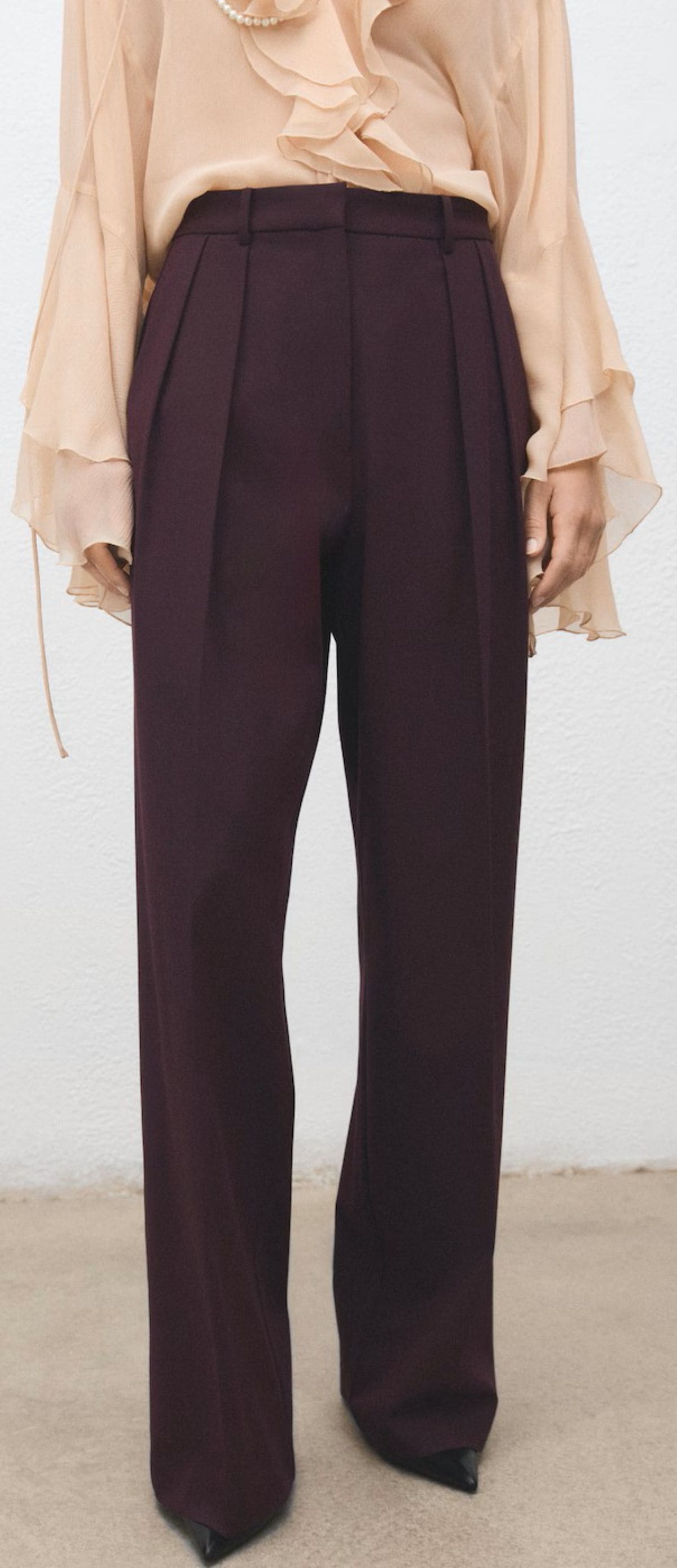 Pantalón wide leg pinzas tiro medio de Mango