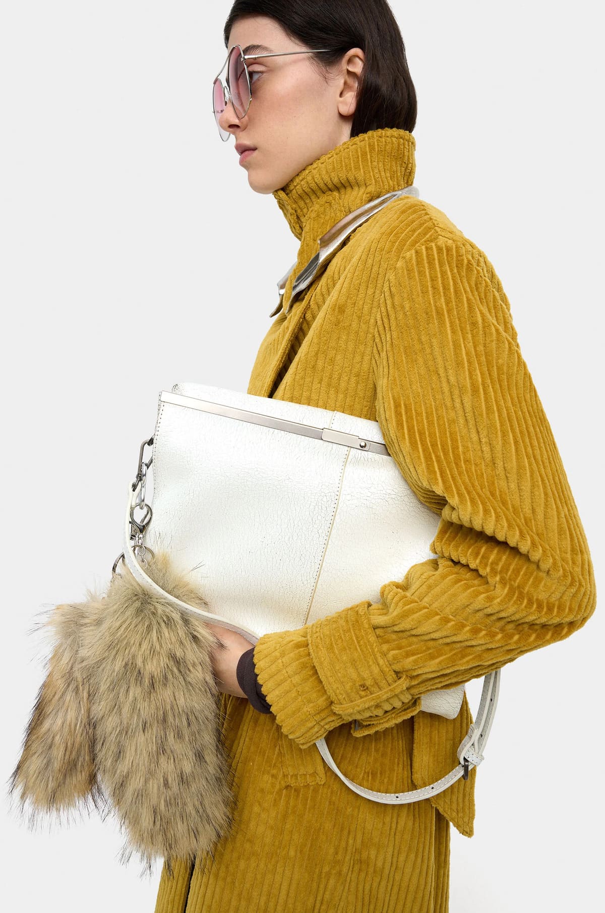 El nuevo bolso de hombro de piel craquelada de Parfois