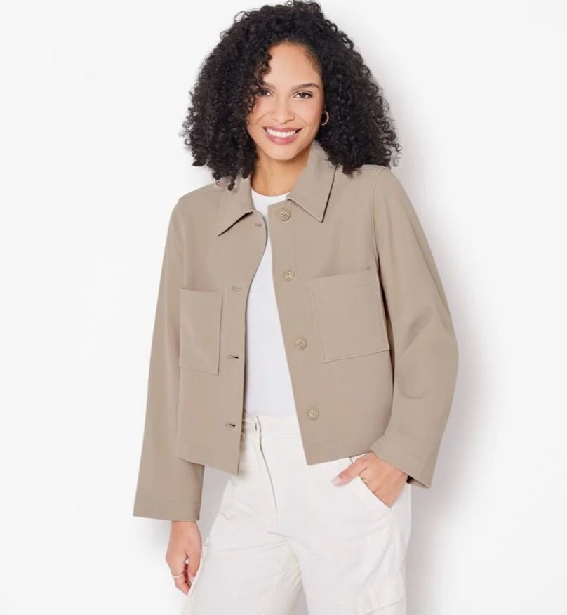 Chaqueta con cierre de botones