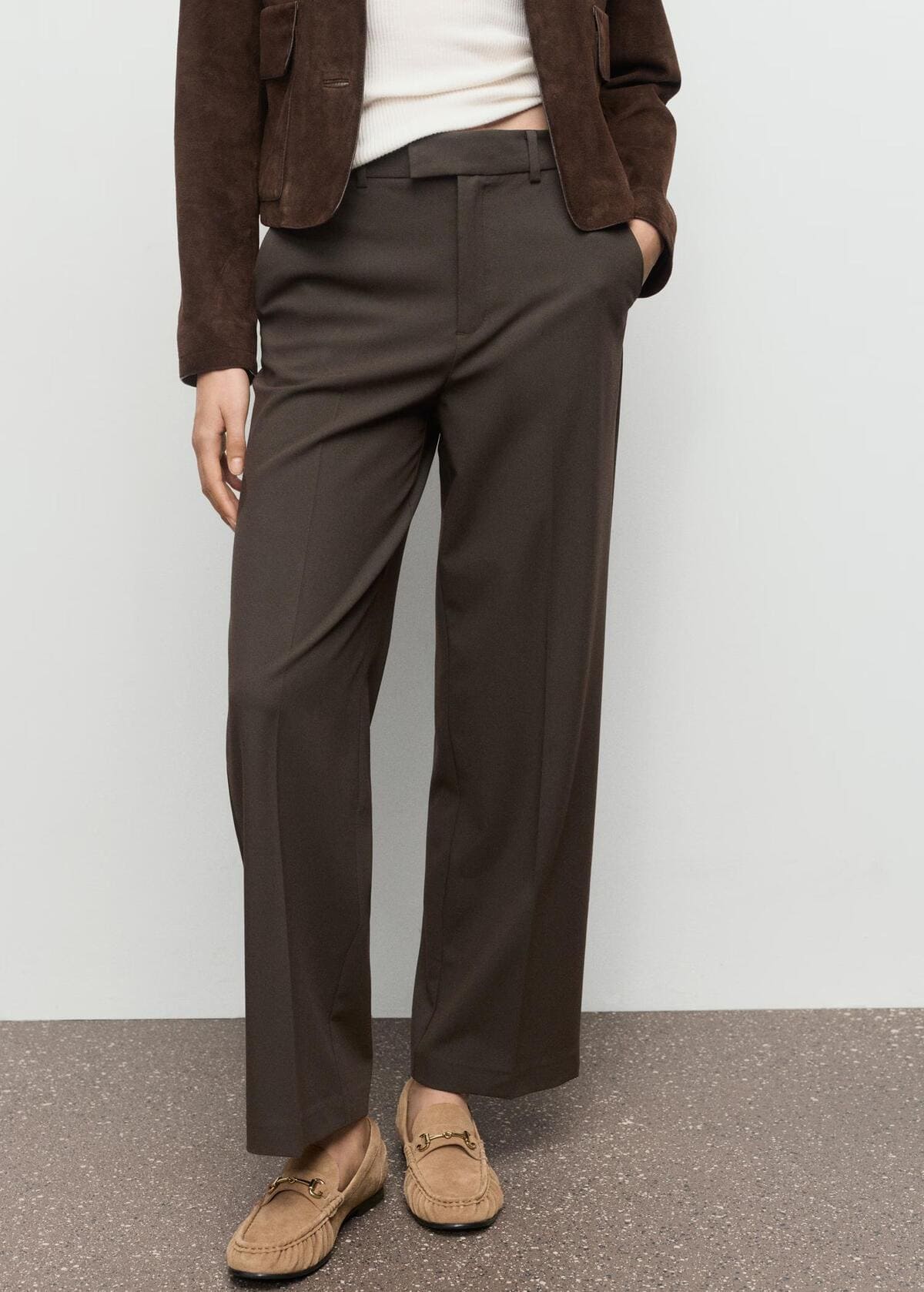 Pantalón recto crop tiro medio