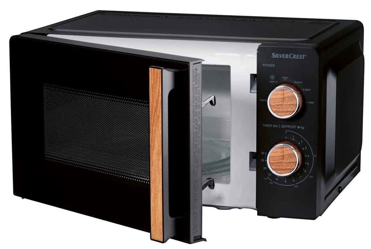 Microondas de 17 L y 700 W