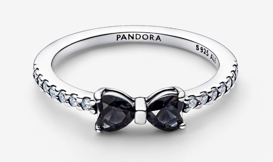 Anillo Lazo Negro Brillante de Pandora