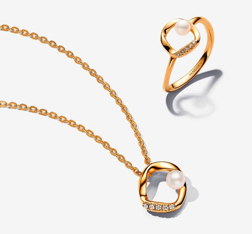 Conjunto de Regalo Collar y Anillo Círculo en Pavé Forma Orgánica y Perla Cultivada de Agua Dulce Tratada de Pandora