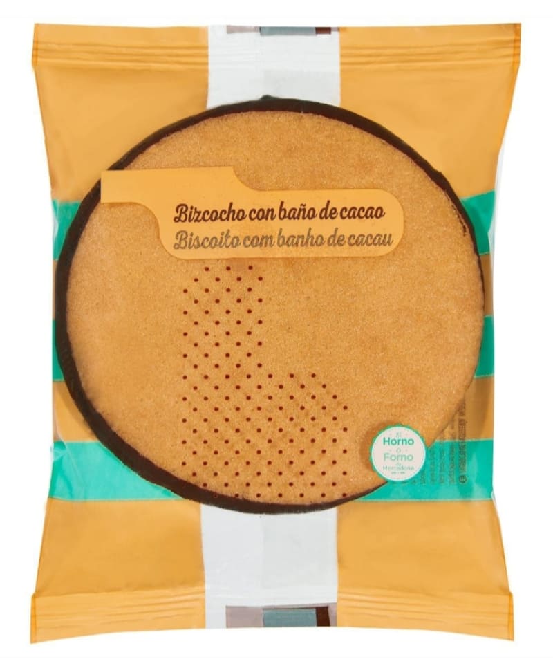 Bizcocho con baño de cacao