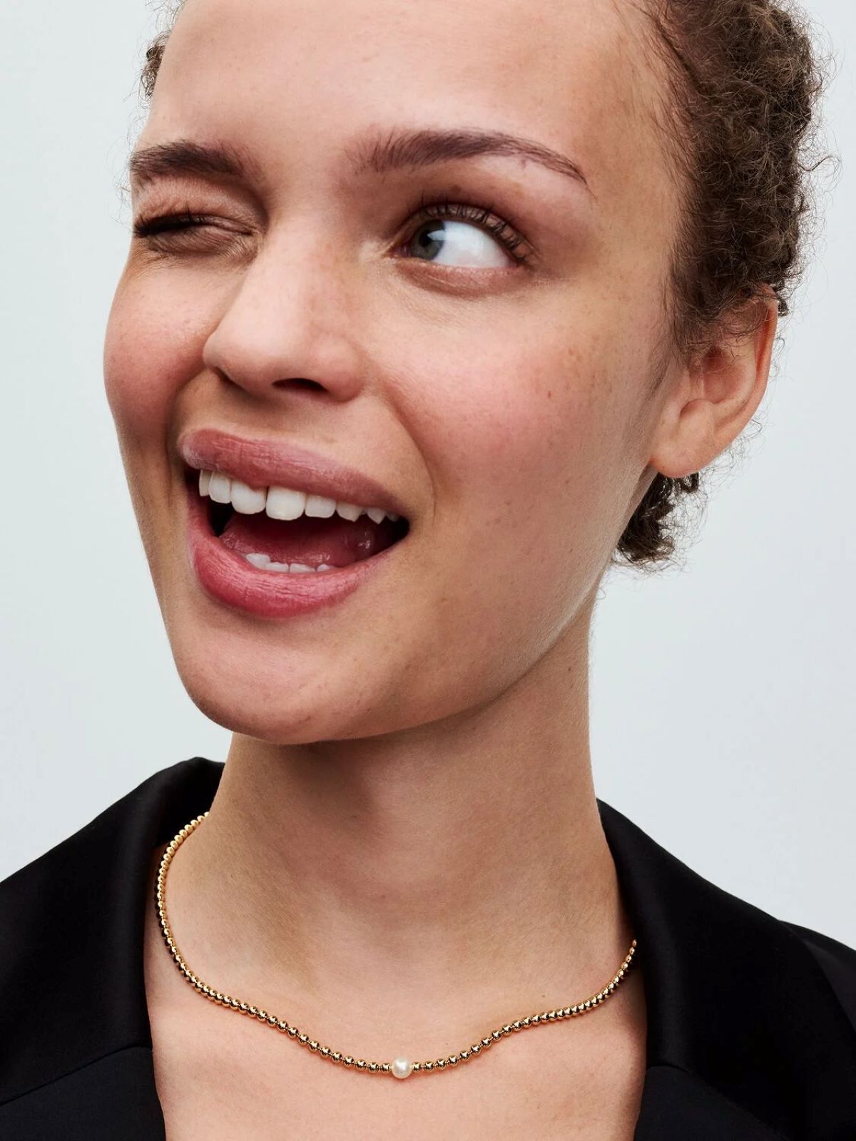 Collar esferas y perla cultivada de agua dulce tratada de Pandora