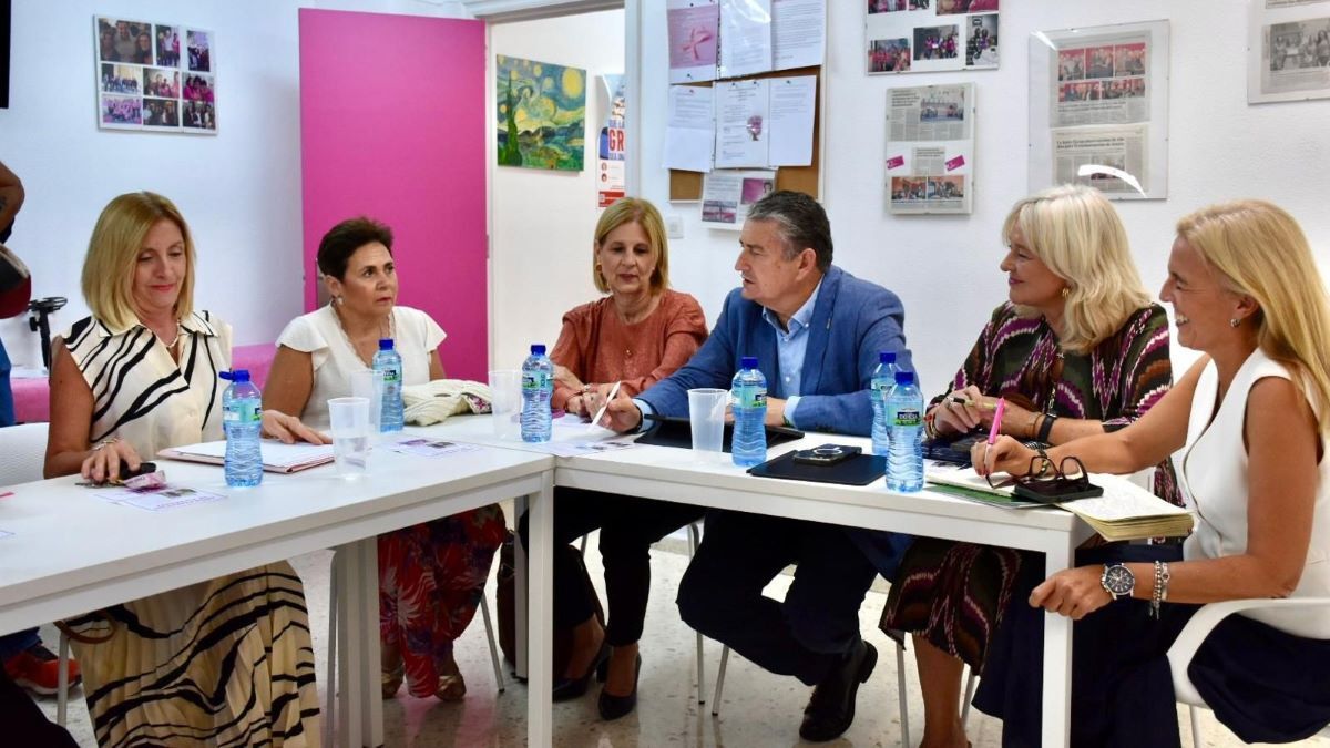 Antonio Sanz en la reunión con AMMA Jerez