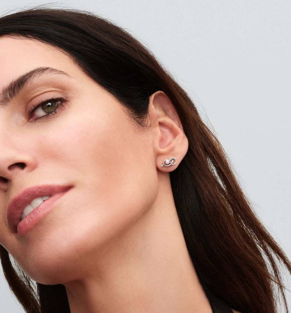 Pendientes de Aro Nudo Infinito Plata de primera ley de Pandora