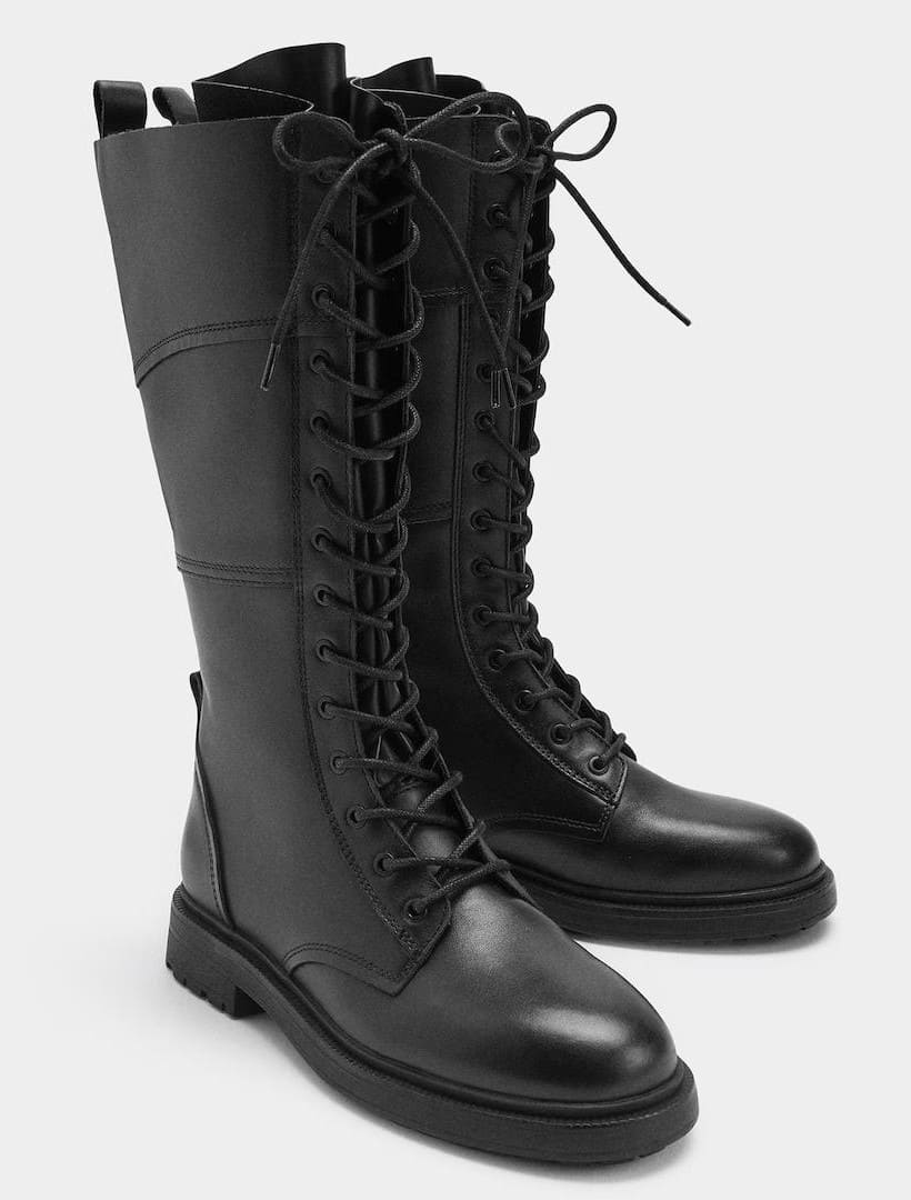 Botas básicas de piel suela track y cierre de cordones