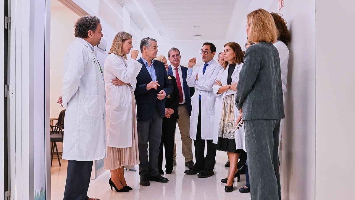 El mandatario andaluz, durante su visita al nuevo hospital | Salvador López Medina