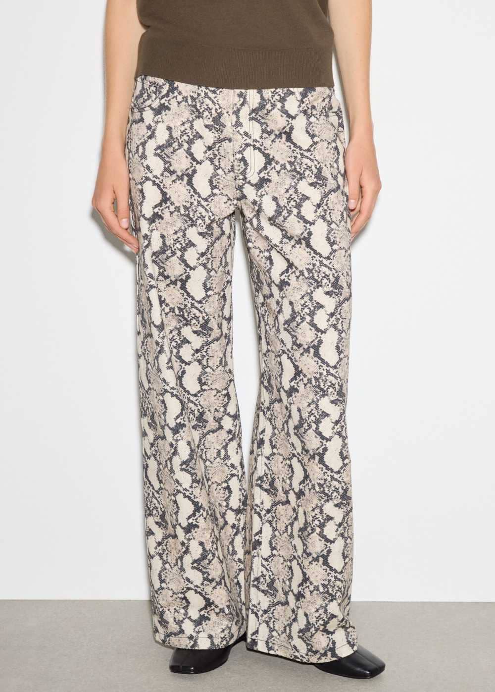 Woman El Corte Inglés Pantalón vaquero de algodón estampado de mujer de El Corte Inglés