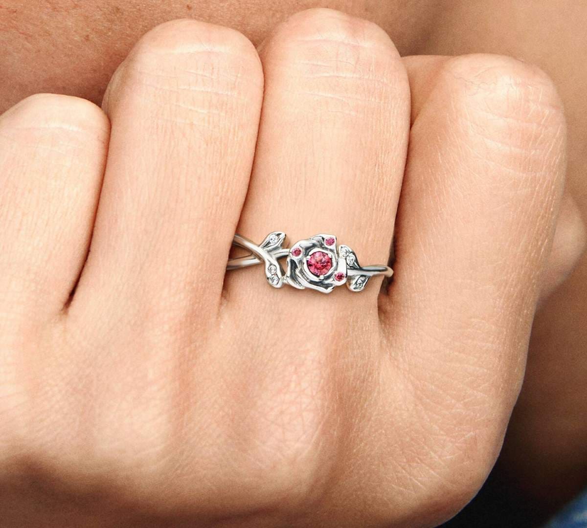 Anillo Rosa de la Bella y la Bestia de Disney de Pandora