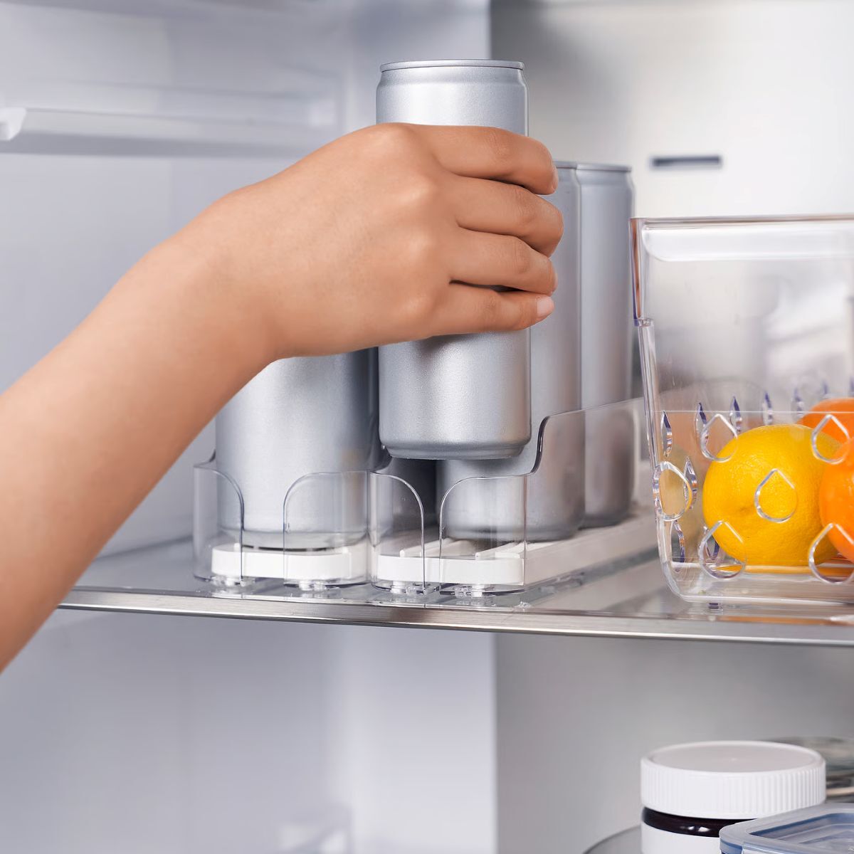 Soporte para bebidas en la nevera de la serie KLIPPKAKTUS de Ikea