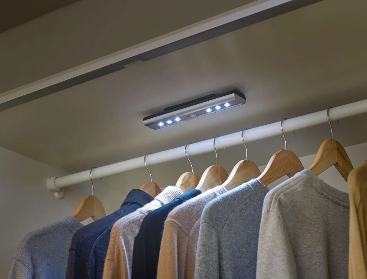 Lámpara LED con sensor