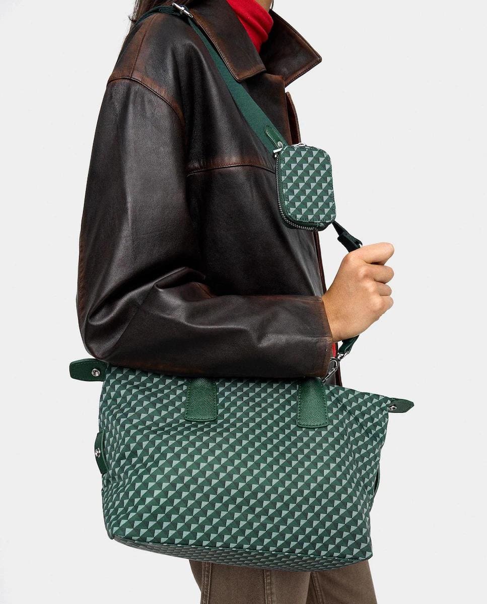 Bolso de mano estilo tote convertible a bandolera con estampado geométrico