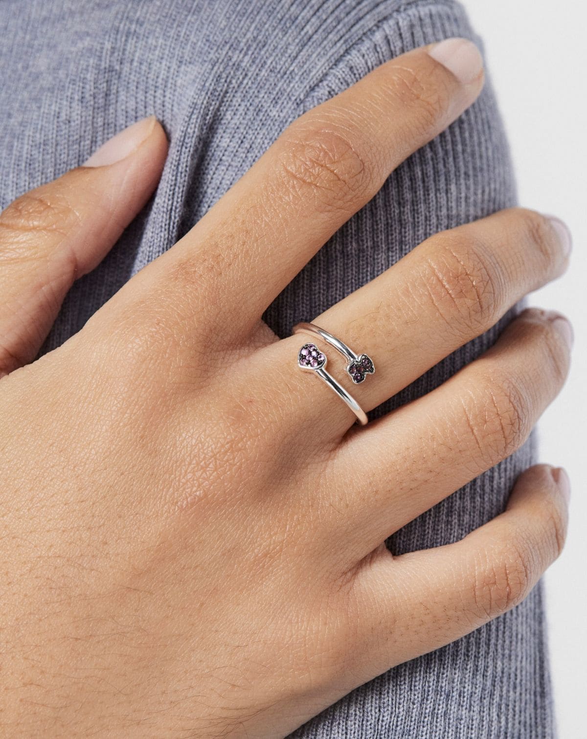 Anillo abierto de plata con motivos de zafiros y amatistas TOUS New Motif