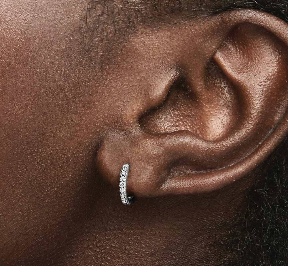 Pendientes de Aro Abrazo Brillantes de Pandora