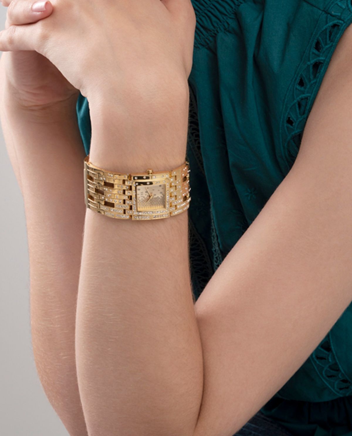 Reloj Waterfall GW0441L2 de acero y correa dorada Guess de El Corte Inglés