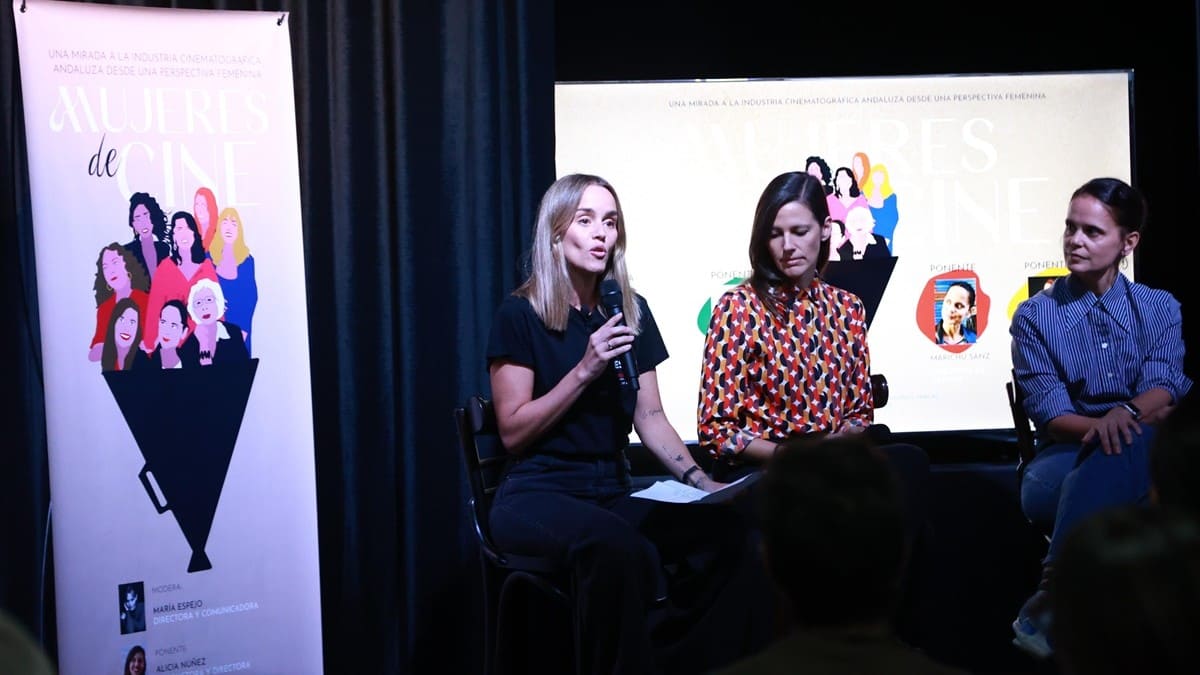 María Espejo ha dirigido la charla | Cristo García