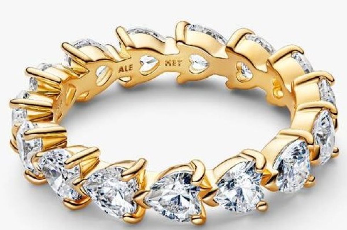 Anillo Corazones Transparentes de Pandora