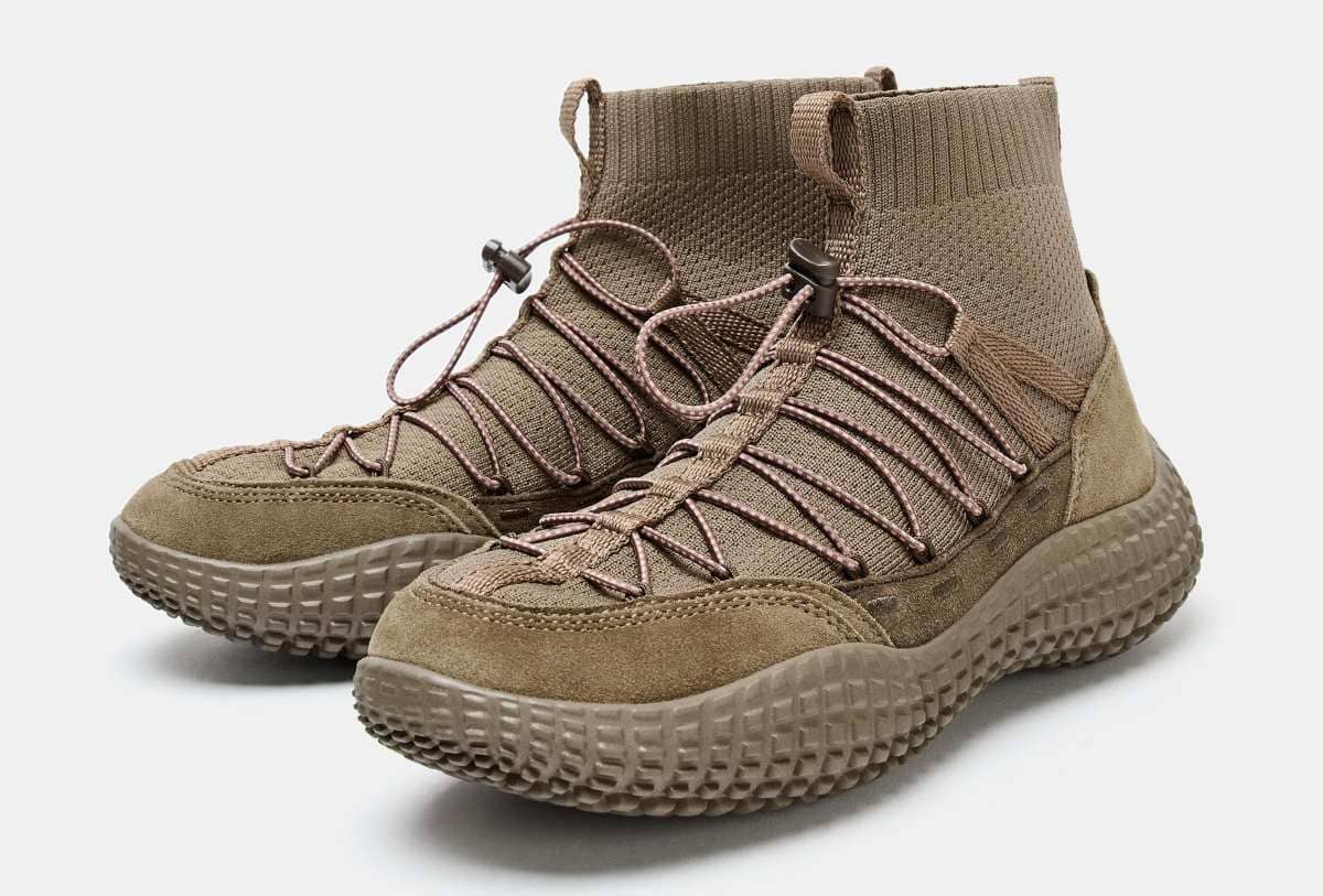 Botín deportivo elástico de Zara