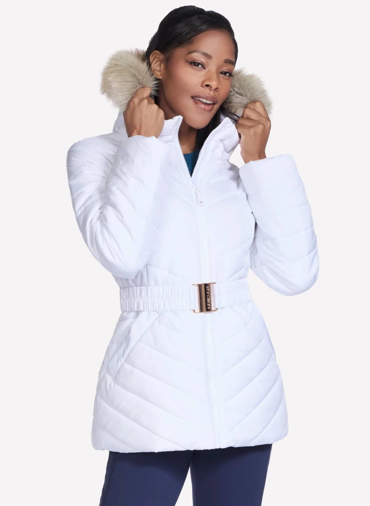 On-the-GO GO SHIELD Cozy Fit Belted Parka de Skechers