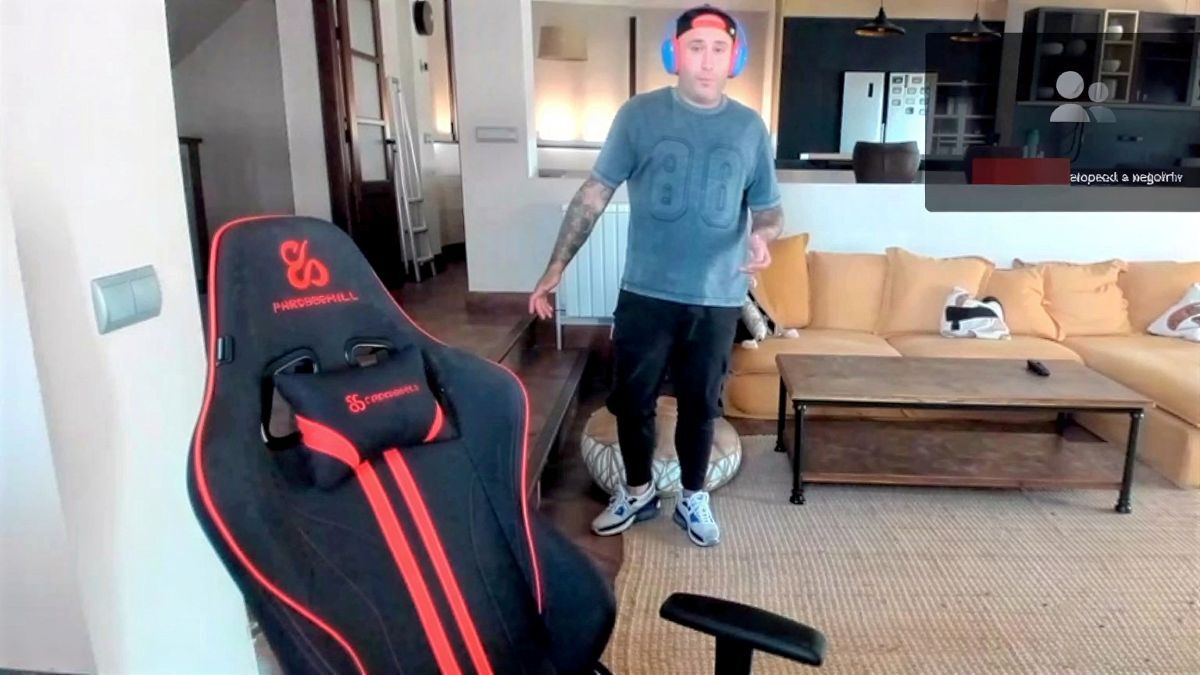 Kiko Rivera en su casa