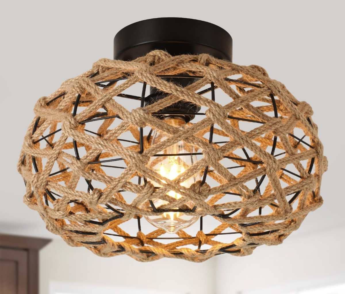Lámpara de techo de ratán en Leroy Merlin