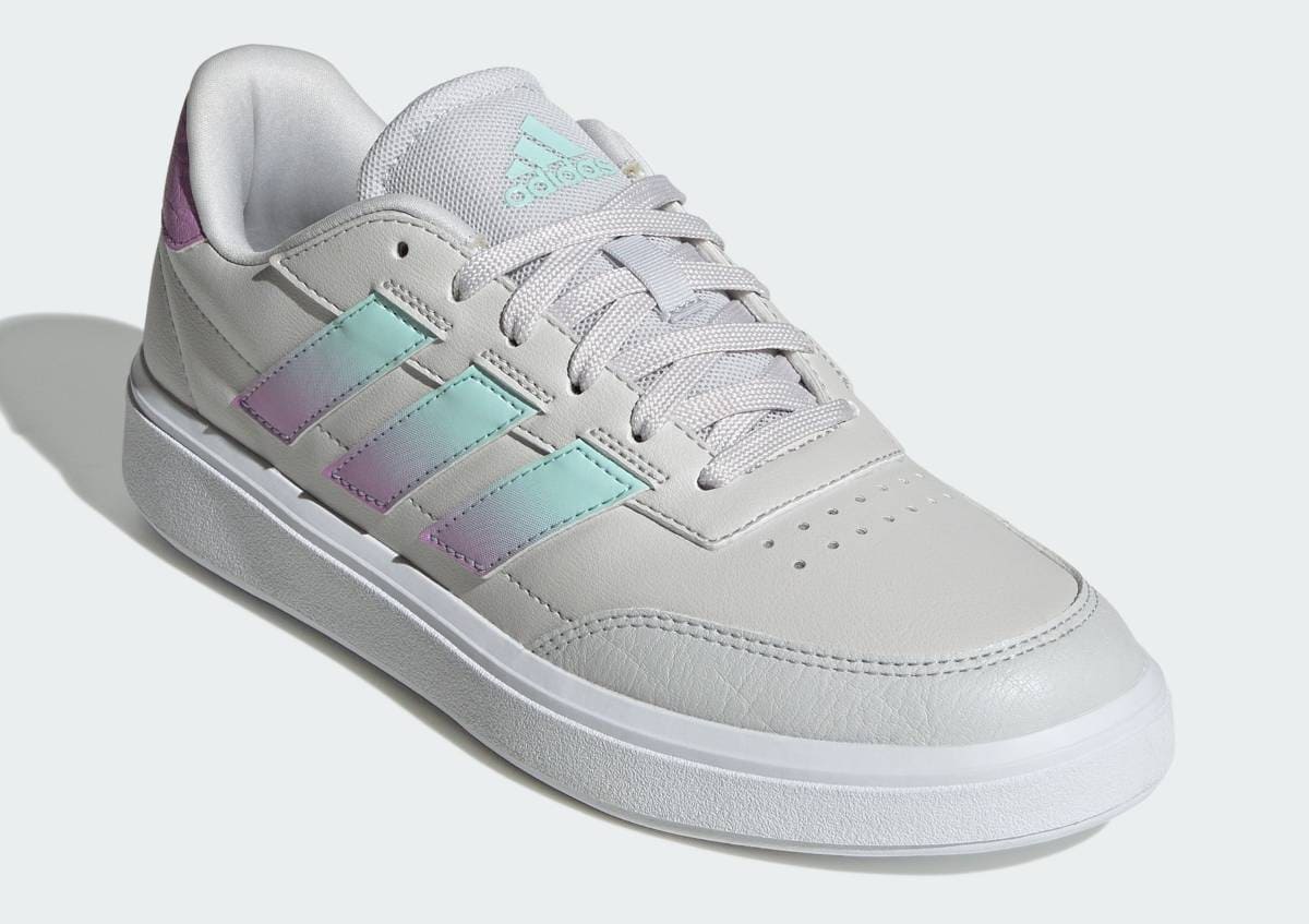 Courtblock Shoes de Adidas