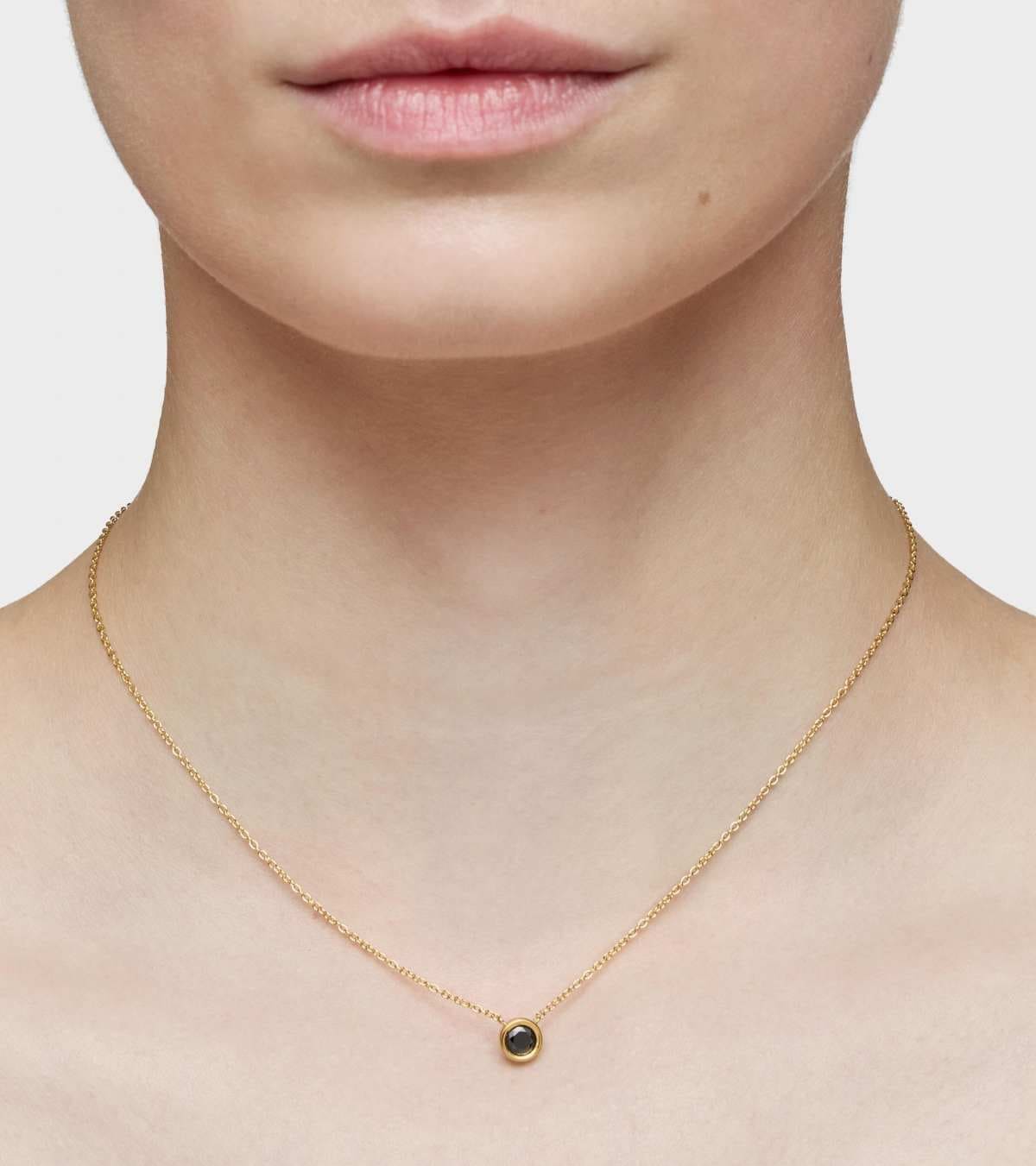 Collar corto con baño de oro 18 kt sobre plata y espinela negra Line de TOUS