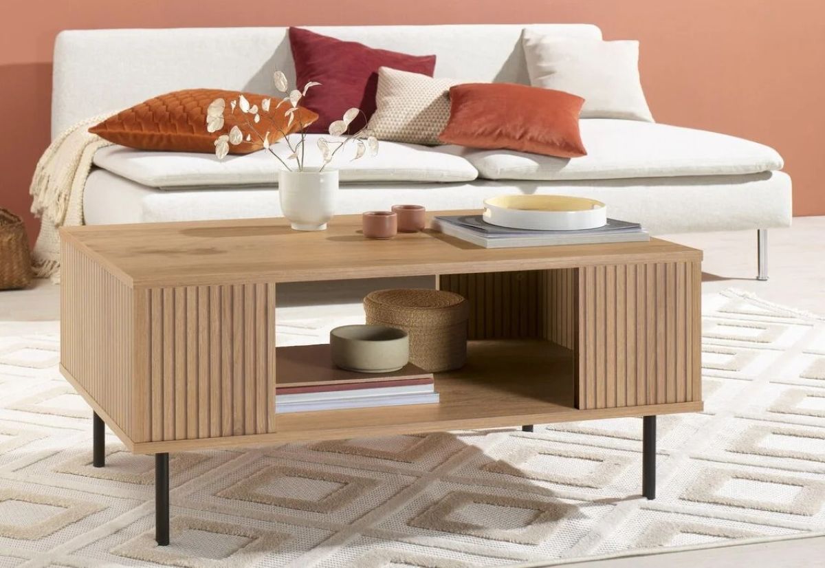 Mesa de centro con compartimento abierto y patas de metal LIVARNO Home de Lidl