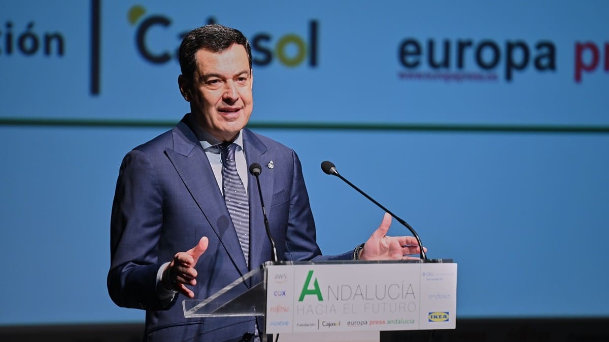 El presidente de la Junta ha inaugurado el foro Andalucía hacia el futuro | Salvador López Medina