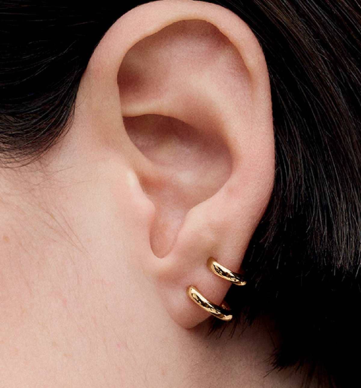 Pendientes de aro abrazo doble de Pandora