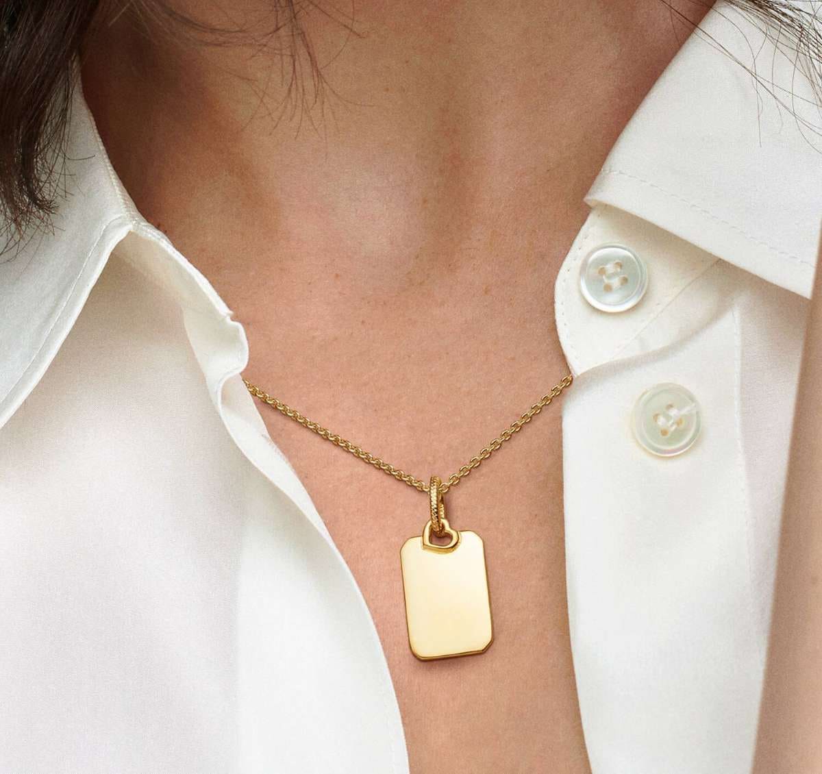 Colgante Etiqueta Rectangular Grabable de Pandora