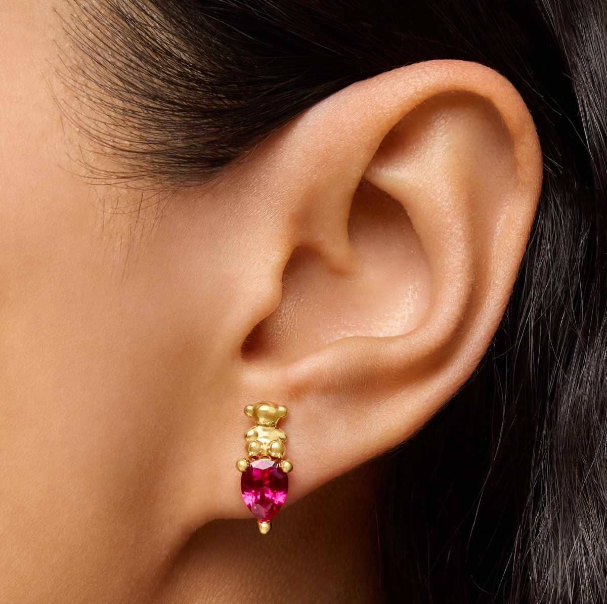 Pendientes motivo oso con baño de oro 18 kt sobre plata y rubí creado en laboratorio Bold Bear LGG