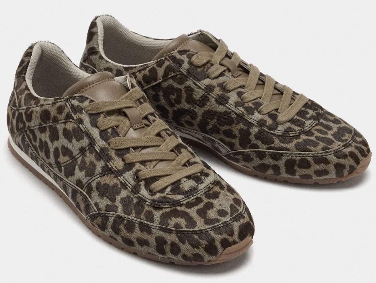 Zapatillas de piel estampado animal de Parfois