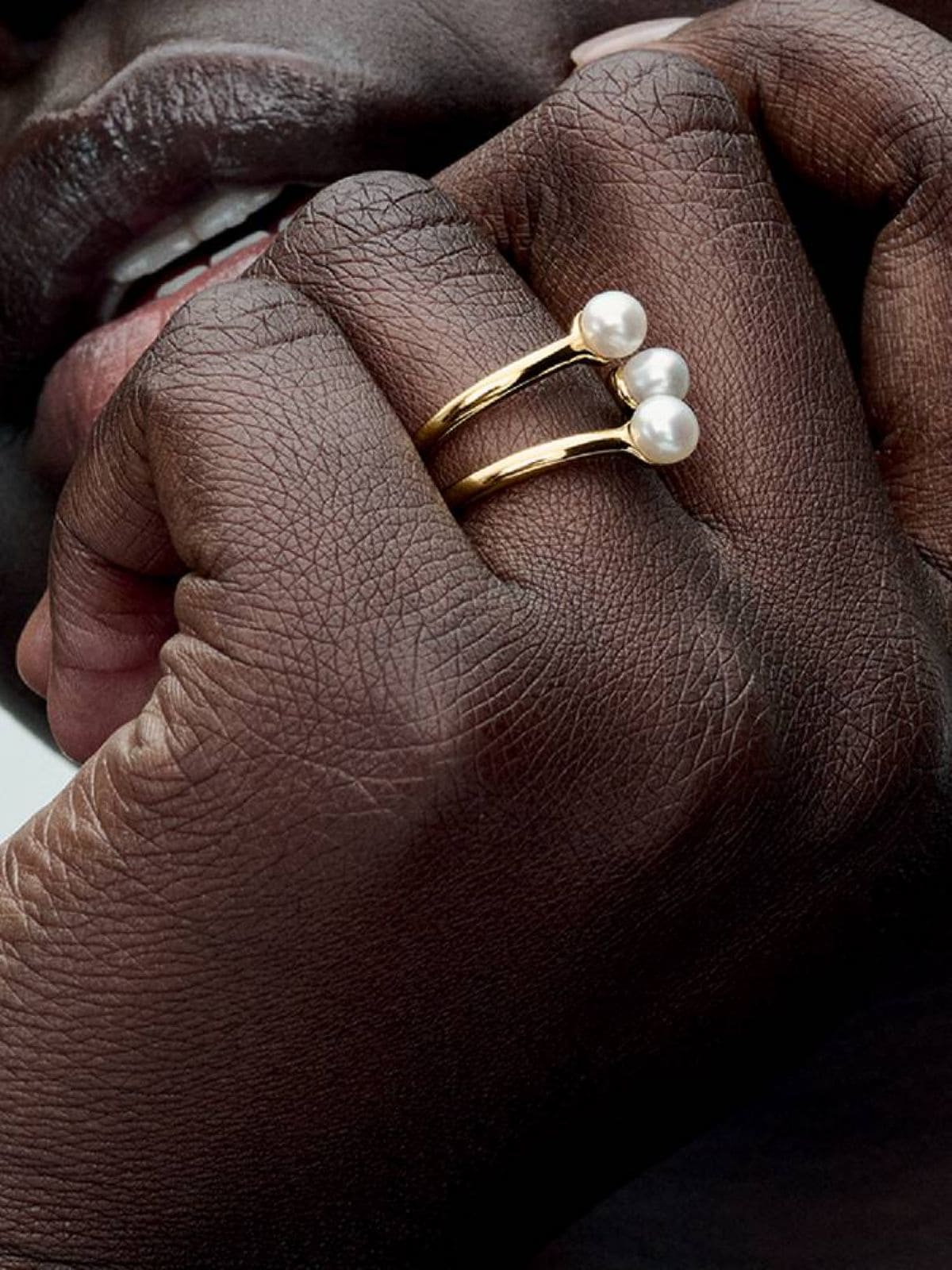 Anillo Abierto Perla Cultivada de Agua Dulce Tratada de Pandora
