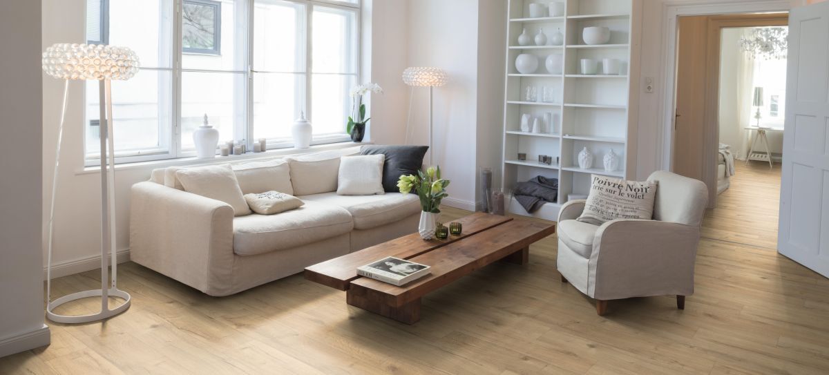 Suelo laminado Premium 8 mm Mundoparquet de Leroy Merlin