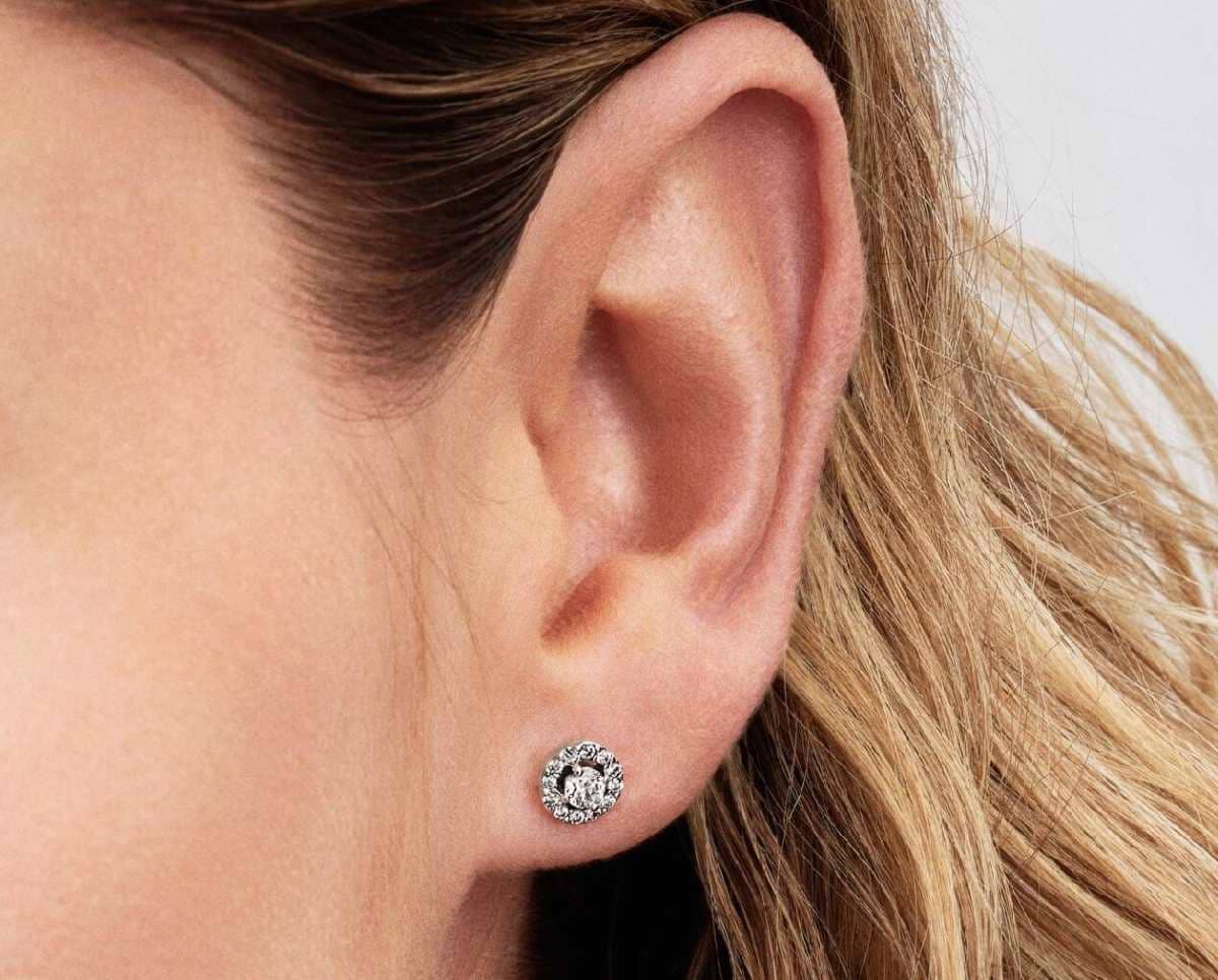 Pendientes de Botón Halo Redondo en Pavé de Pandora